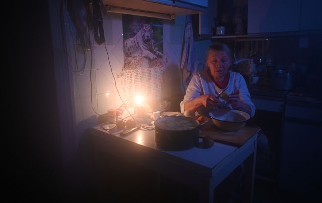 Мешканців частини Херсонської області попередили про відключення світла: названо терміни