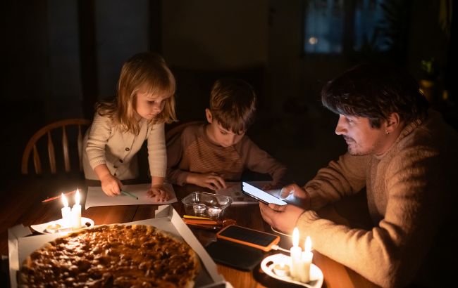 Отключения света будут, но только 5 часов: графики на 14 марта