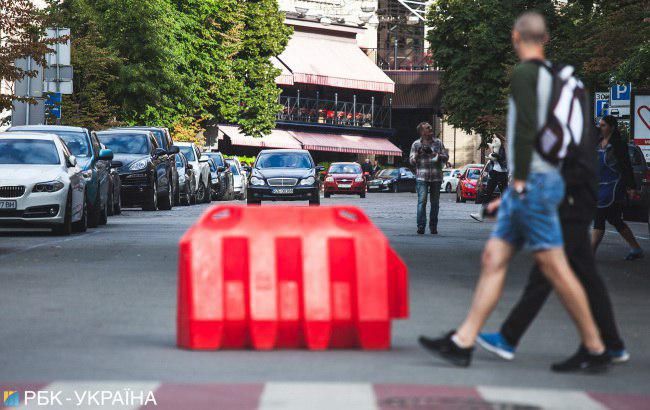 В Киеве на День Независимости перекроют дороги и изменят движение транспорта