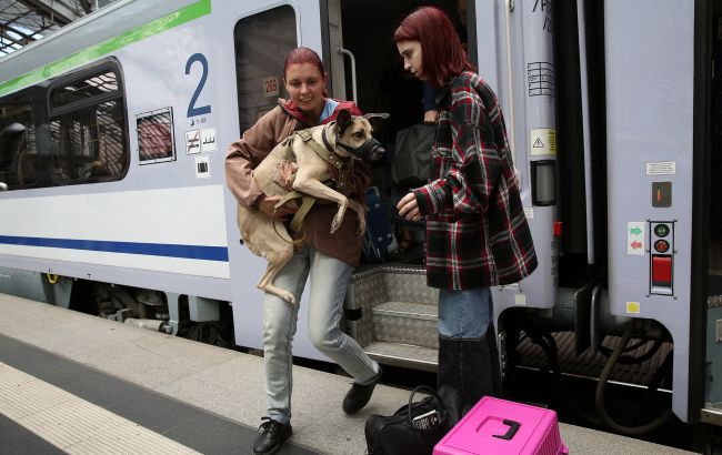 Поток украинских беженцев в Европу возрос: в каких странах больше всего