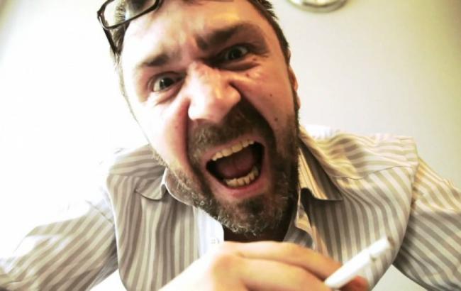 "Из песни слов не выкинешь": Шнуров отказался петь без мата