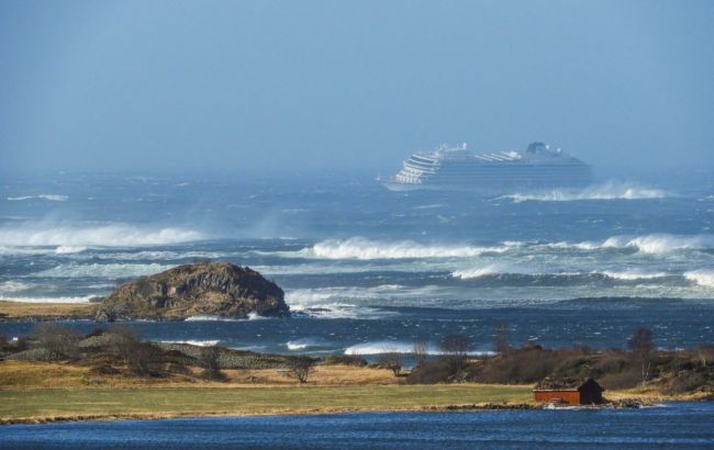 При аварии круизного лайнера в Норвегии пострадали 27 человек