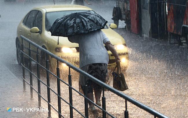 "Затопит всю страну": синоптики опубликовали новый прогноз погоды на воскресенье