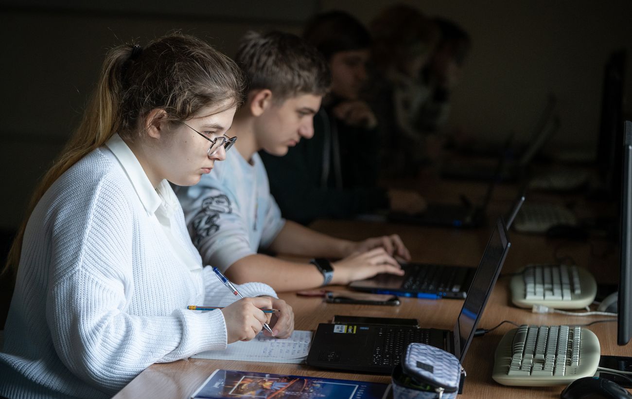 У школах України готують великі зміни: що чекає на учнів 10-12 класів