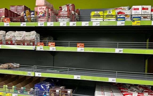 Продуктів достатньо, але є нюанс: у Мінагро пояснили, чому в магазинах зникають товари