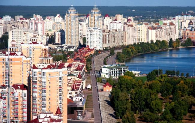 В Киеве подросток прыгнул с крыши дома из-за несчастной любви