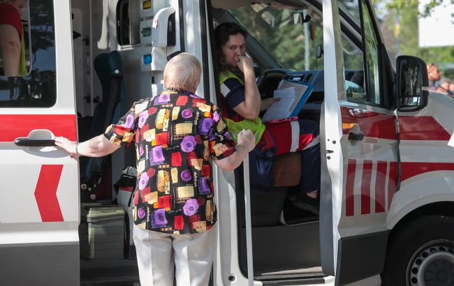 Українцям розповіли, за що не потрібно платити в лікарнях під час надзвичайних ситуацій