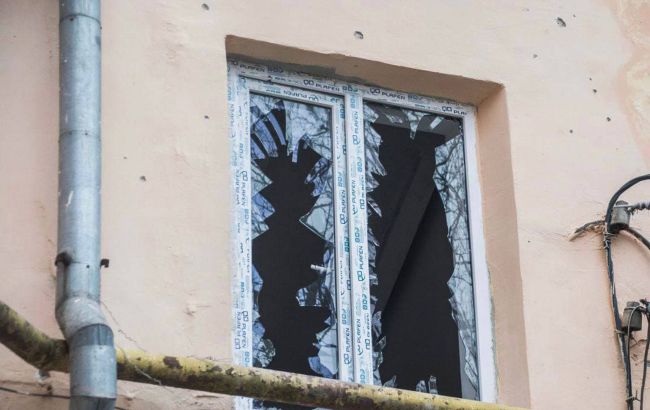 Слов'янськ під ранок обстріляли окупанти: пошкоджена школа і багатоповерхівка