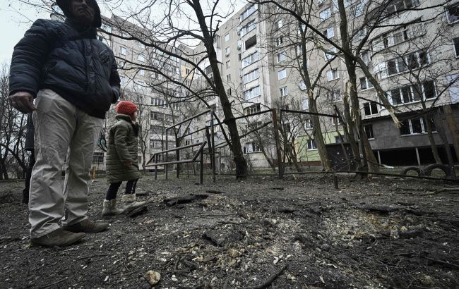 Россияне обстреляли жилой дом в Херсоне, есть жертва