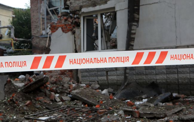 Росіяни вночі обстріляли Вовчанськ у Харківській області: з-під завалів дістали жінку