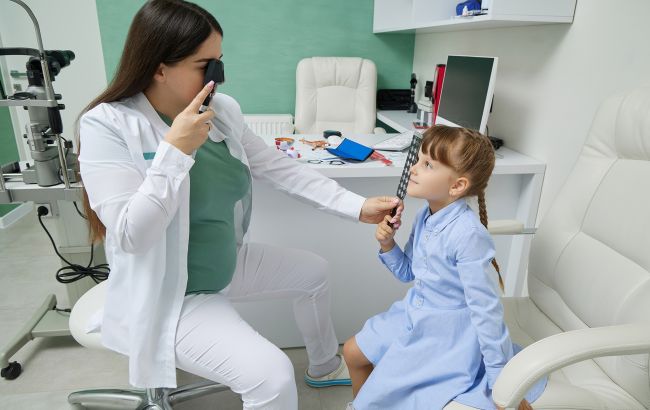 Без цієї довідки не зарахують до школи: яких лікарів треба пройти до 1 вересня