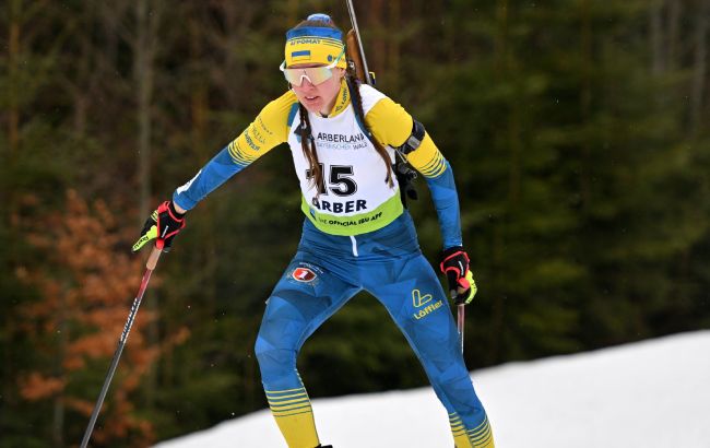 Перше "золото" України: Меркушина тріумфувала у мас-старті на юніорському ЧС-2026