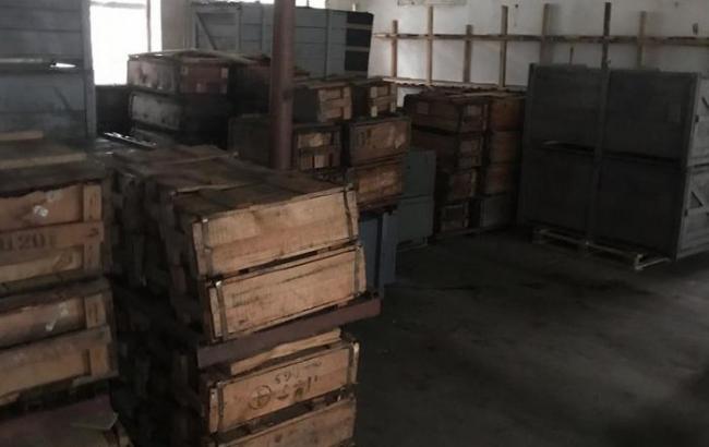 У Житомирській області виявили склади з краденим та контрабандним військовим майном