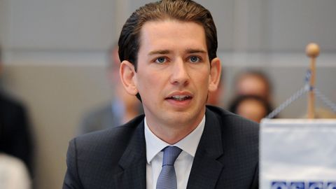 Курц заявил о формировании коалиции правительства Австрии