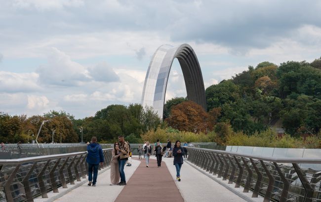 Холодніше, але є і "плюс". Синоптик дала прогноз на сьогодні