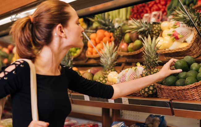 Что будет с ценами на "новогодние" фрукты и при чем здесь блокада границ