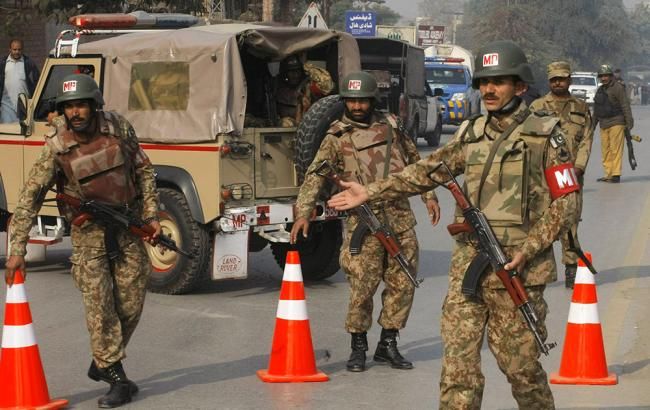 У Пакистані стався вибух, загинули військові