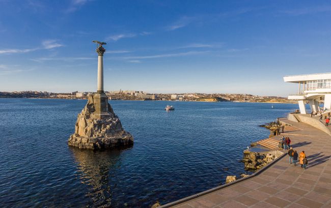 Росіяни переносять ремонтні бази кораблів ЧФ з Криму, - АТЕШ