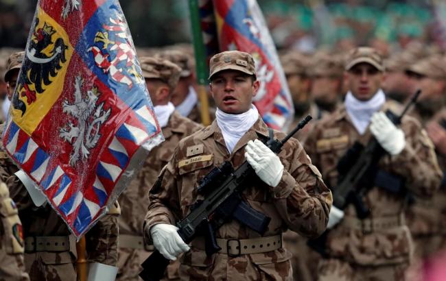 У Чехії відбувся найбільший військовий парад з часів холодної війни