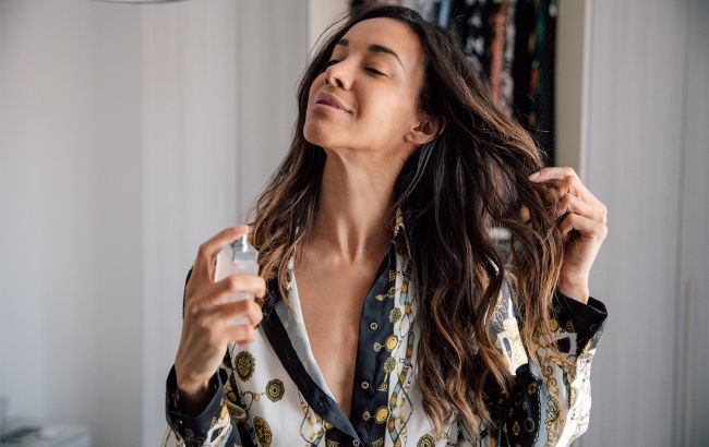 Старий трюк, який зробить ваш парфум стійким на цілий день