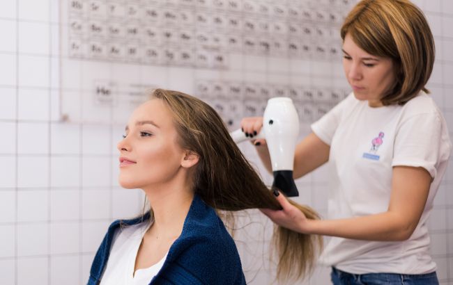 Эксперт рассказала, как покраситься, чтобы выглядеть моложе своих лет