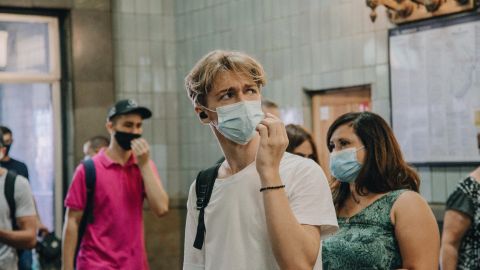 В метро Киева пассажиров шокировало объявление диктора: не были готовы к такому (видео)