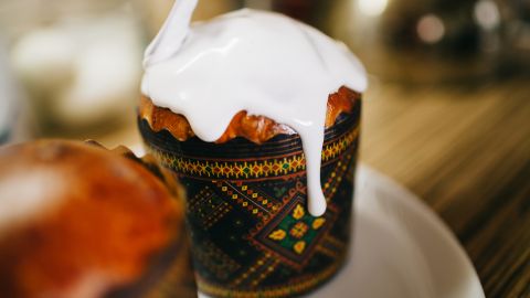 Эта глазурь всегда получается: паска блестит и не липнет к рукам