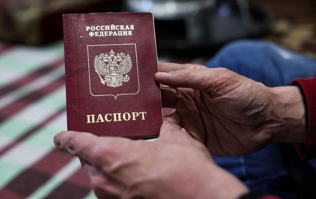 В Херсонской области оккупанты не пустили старшеклассников за парты без паспорта РФ