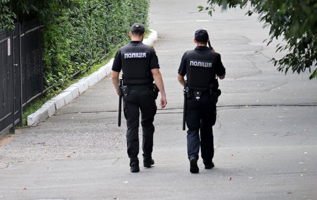 На Прикарпатті невідомі напали на будівлю ТЦК: троє військовозобов’язаних втекли