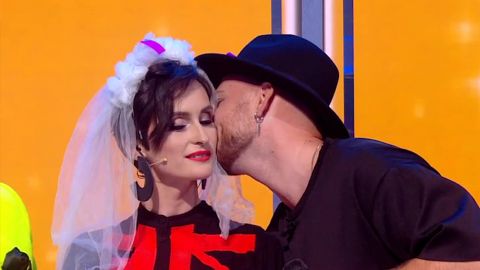 Несподівано і незаплановано: солістка Go_A вийшла заміж в ефірі ТБ-шоу