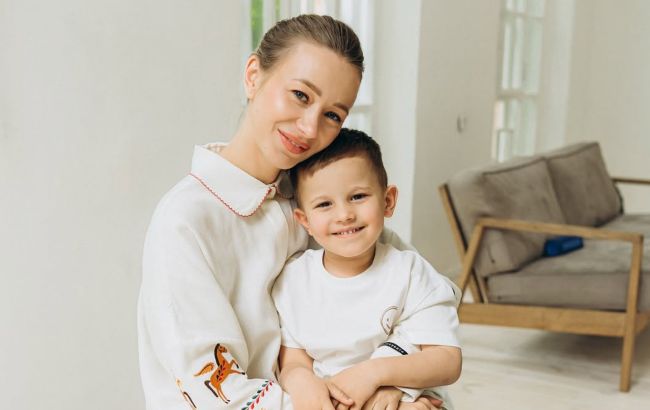Жена Виктора Павлика похвасталась шикарным отдыхом с маленьким сыном