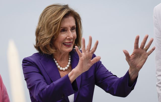 Пелосі відвідає кордон з КНДР після скандального візиту до Тайваню, - Time