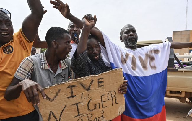 Хунта Нигера приказала послу Франции покинуть страну в течение 48 часов
