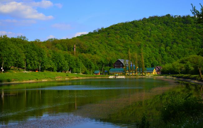 Не гірше Карлових Вар та Трускавця: чому варто відвідати курорт у Сатанові, який існує з 17 століття