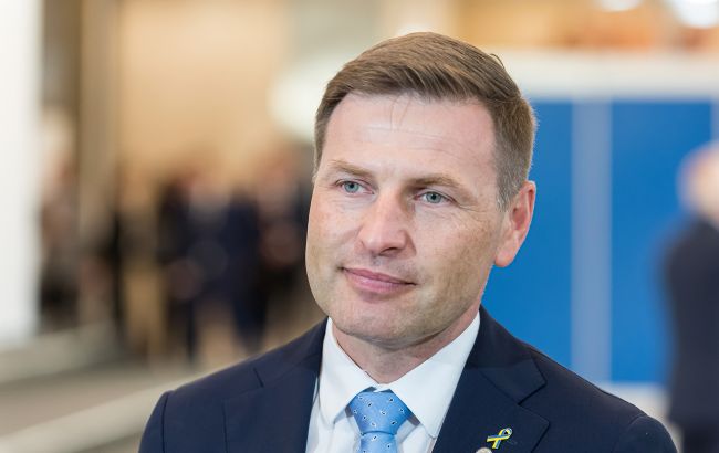 Когда Украина получит от ЕС миллион снарядов: министр обороны Эстонии назвал сроки