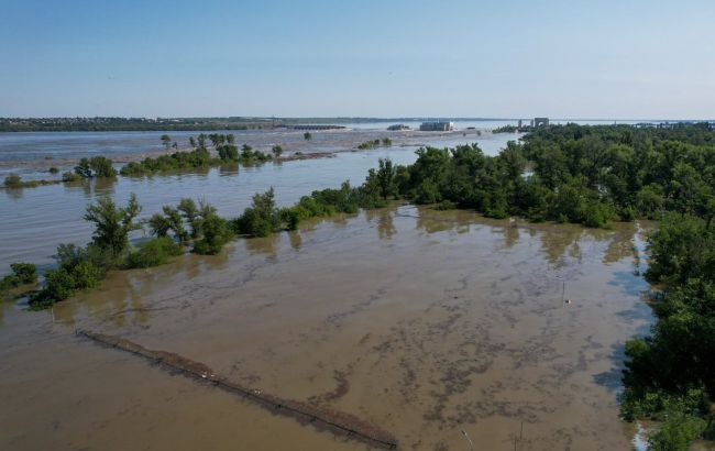 Вода отрезала Кинбурнскую косу в Николаевской области от материка