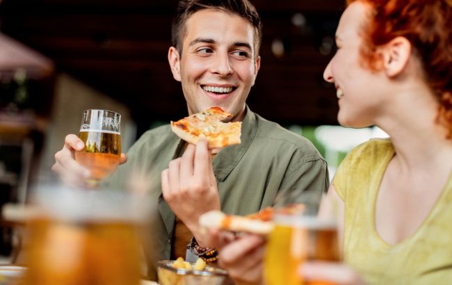 Ці продукти не можна їсти перед вживанням алкоголю: може виникнути печія