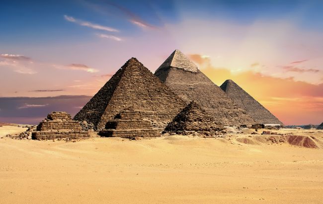 Восени для туристів відкриють піраміди і музеї Єгипту
