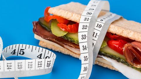 Як менше їсти: 10 способів обдурити почуття голоду