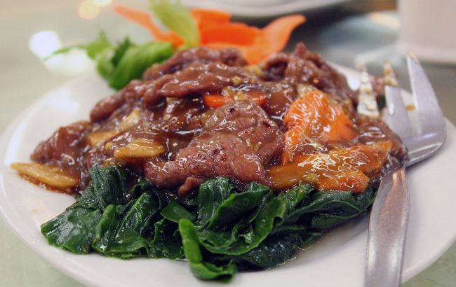 Клопотенко представил рецепт говядины, добавив туда пиво: вкуснейшее блюдо