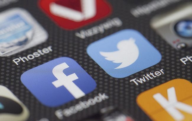 Twitter і Facebook передадуть Байдену контроль над сторінками президента США