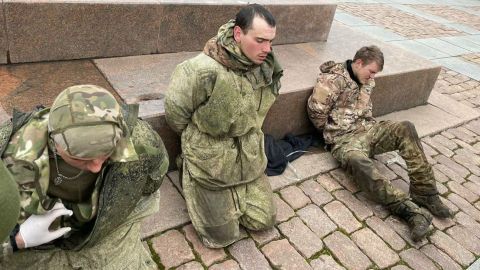 Що робити, якщо окупант хоче здатися в полон: інструкція для українців