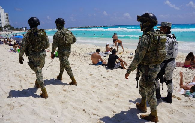 В Мексиці бойовики влаштували стрілянину на курорті: є загиблі, серед них дитина