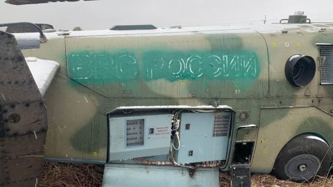 Під Харковом лежать гори розбитої техніки окупантів (відео)