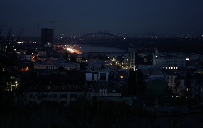 В Киеве завтра утром начнутся экстренные отключения света