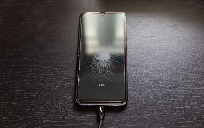 Як зрозуміти, що смартфон давно пора замінити на новий: 9 головних ознак