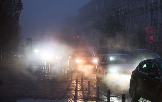 У неділю Україну накриє туман, різко знизиться видимість на дорогах