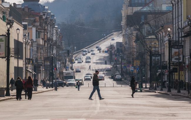 Прогріє до +15, опади не очікуються: якою буде погода в Україні сьогодні