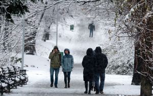 Новий рік прийде зі снігом і морозом? Яка погода чекає Україну 31 грудня
