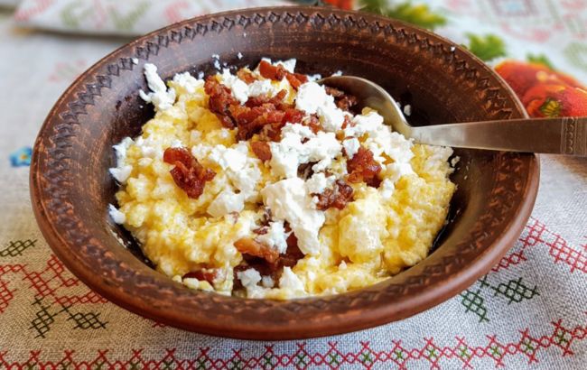 Банош с брынзой и шкварками: простой рецепт сытного гуцульского блюда